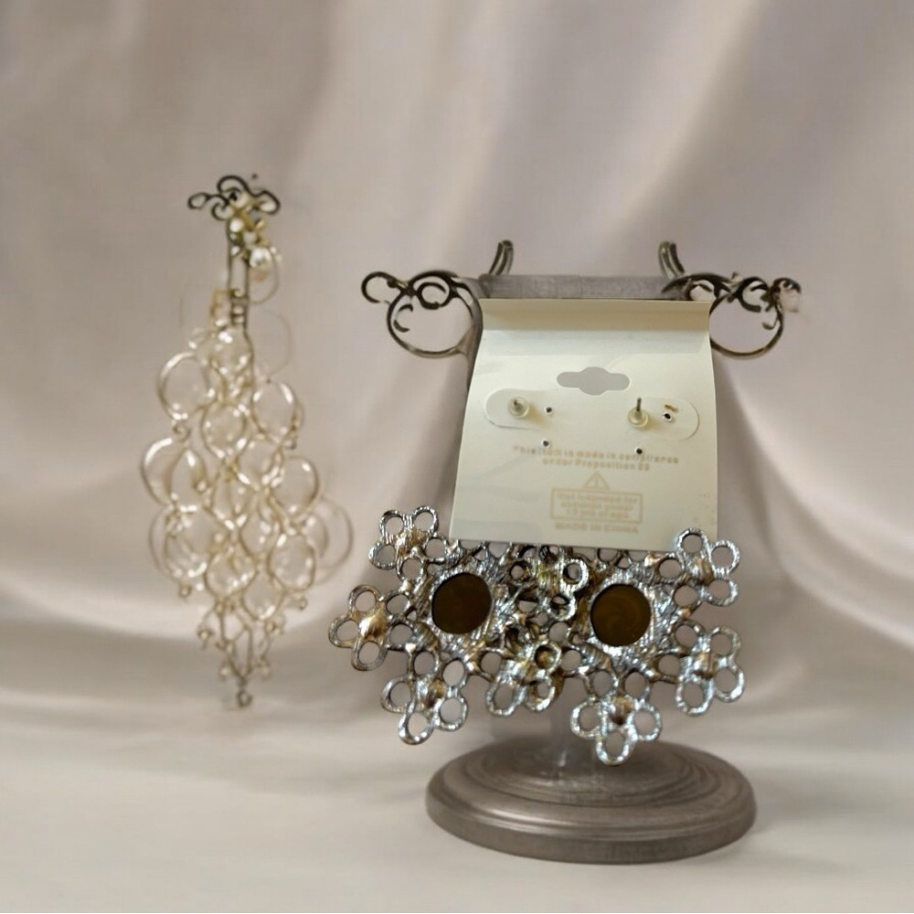 Vintage Bronze Flower Earrings with Faux Amber Stones - Picture 3 of 3